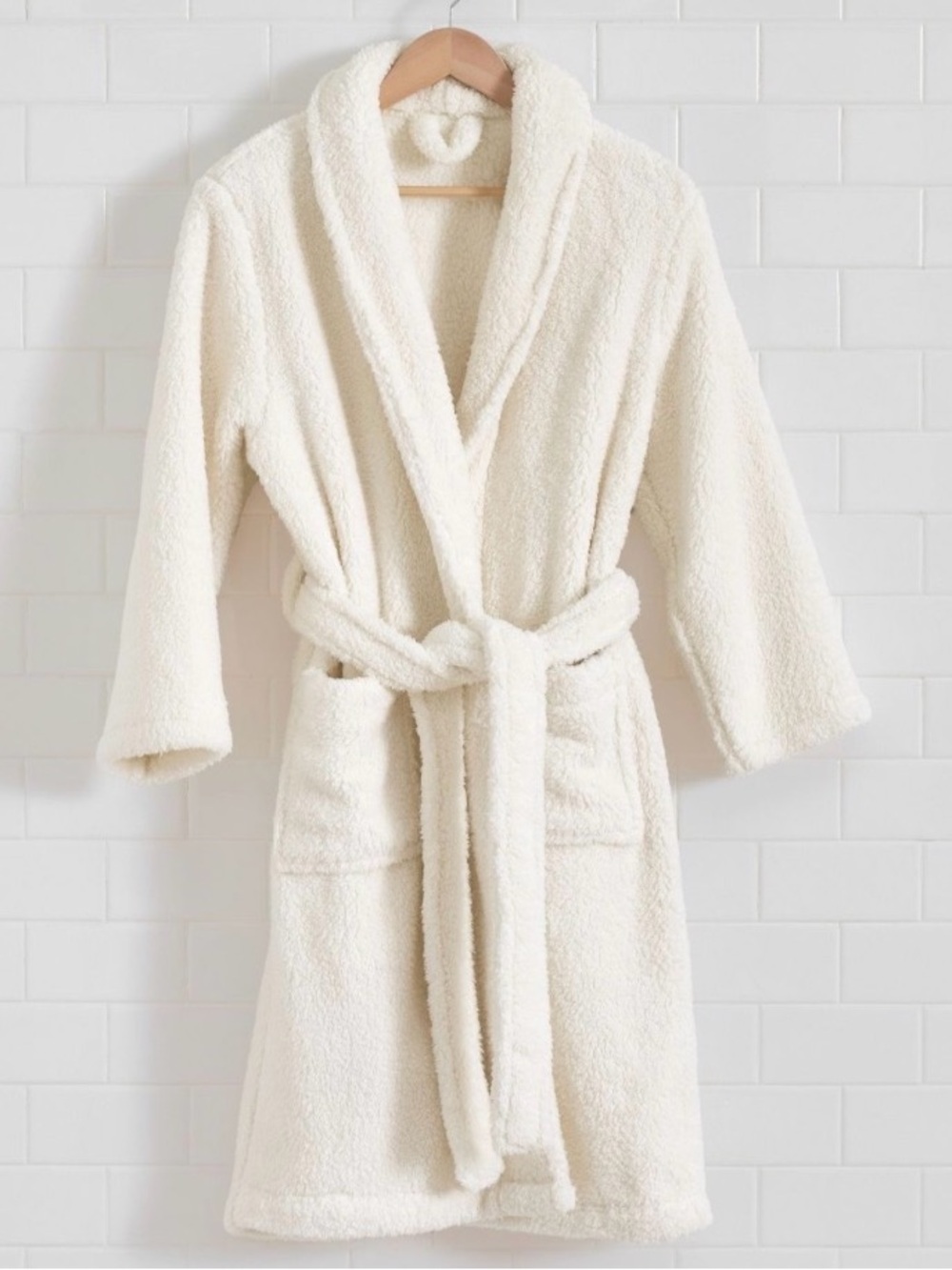 NWOT Unisex Pottery Barn Teddy Sherpa Robe